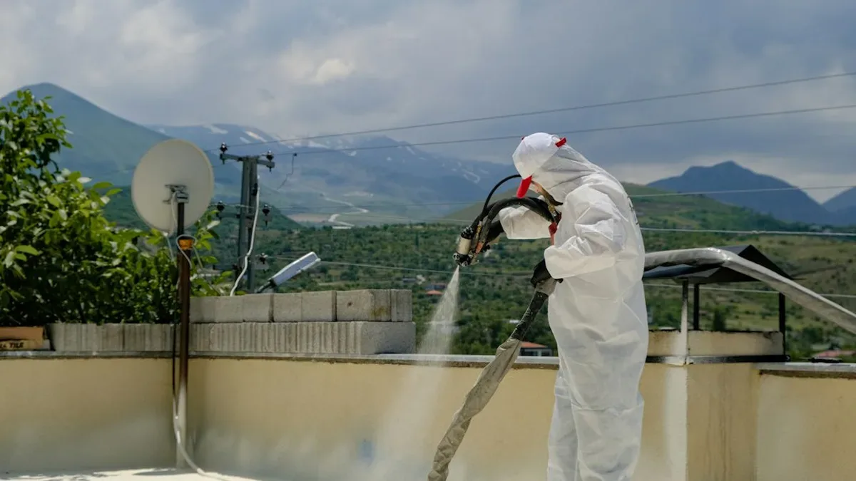 isolant toiture terrasse polyurethane — Isolant toiture terrasse polyuréthane : ce qu’il faut savoir